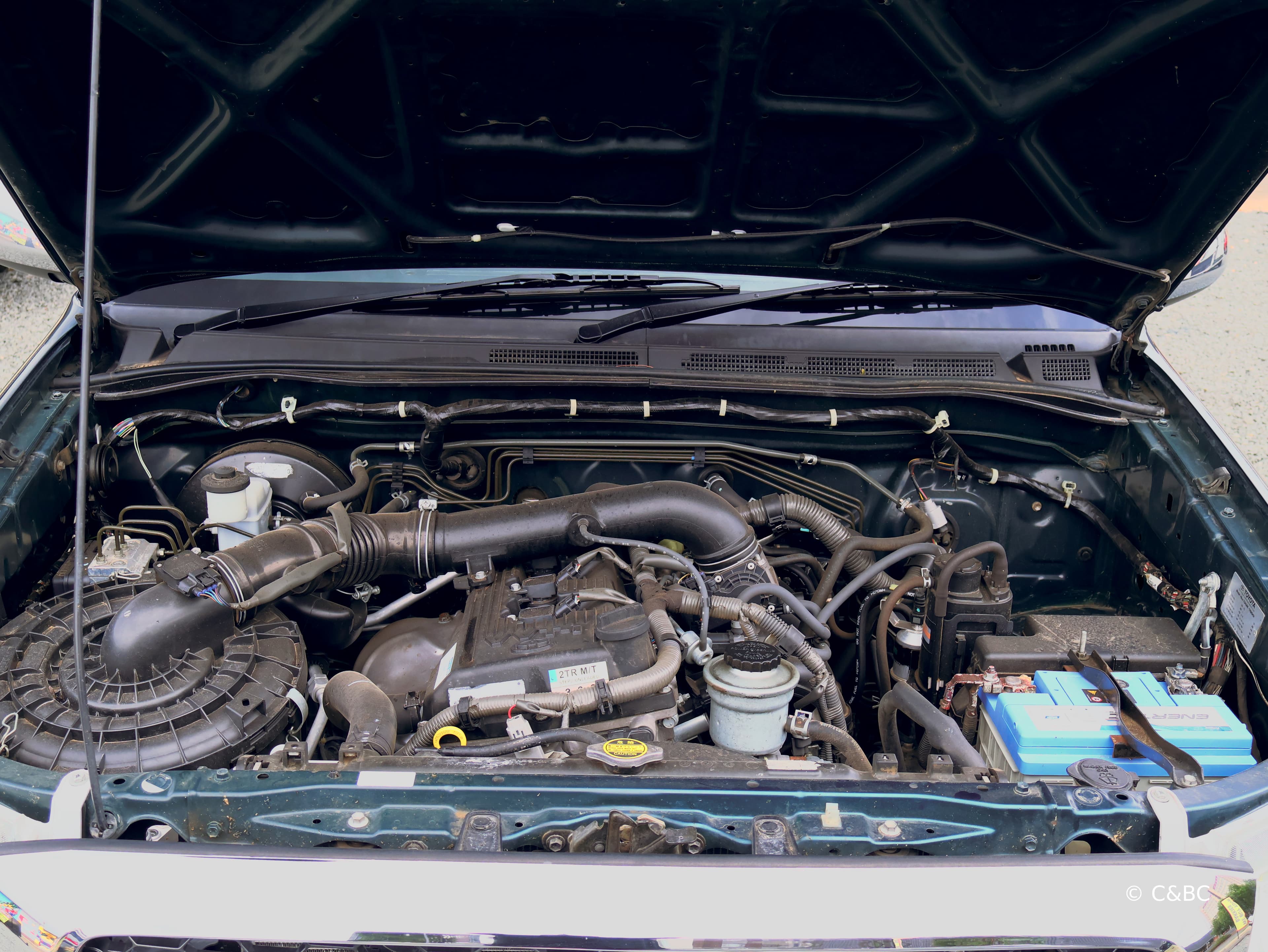 2011 Toyota Hilux VVTI image 5