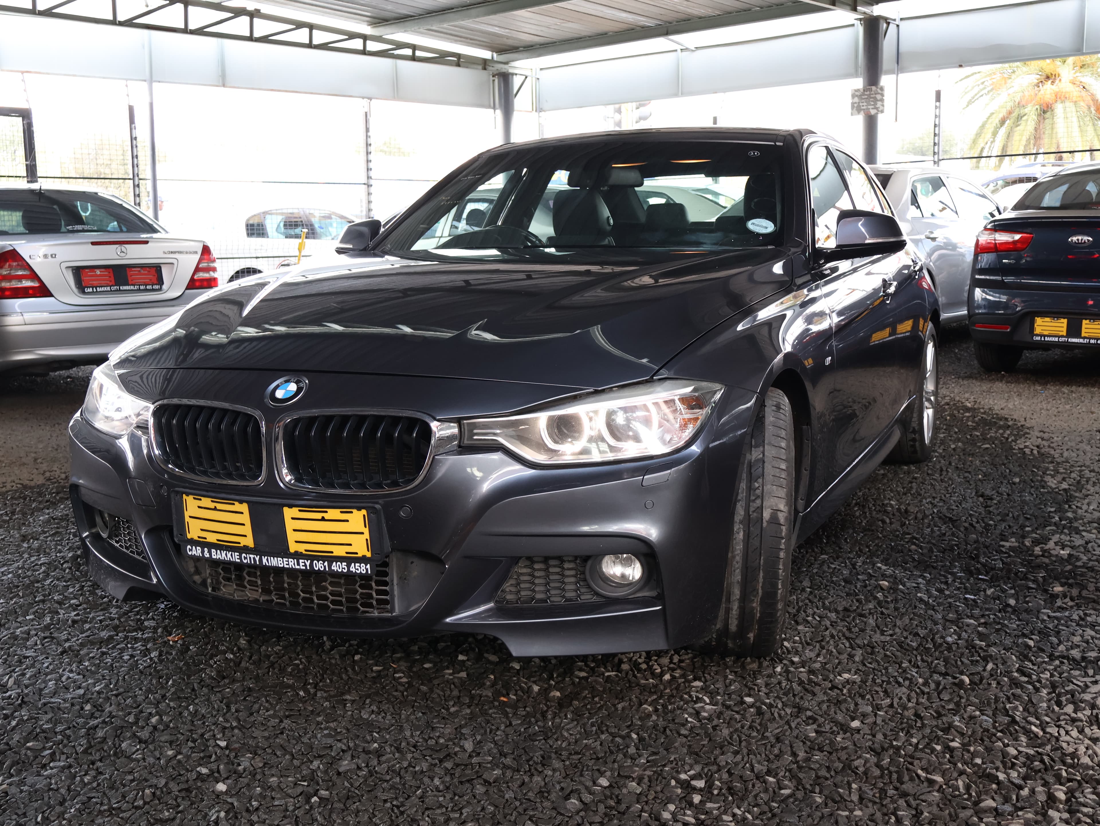 2018 BMW 320i image 2