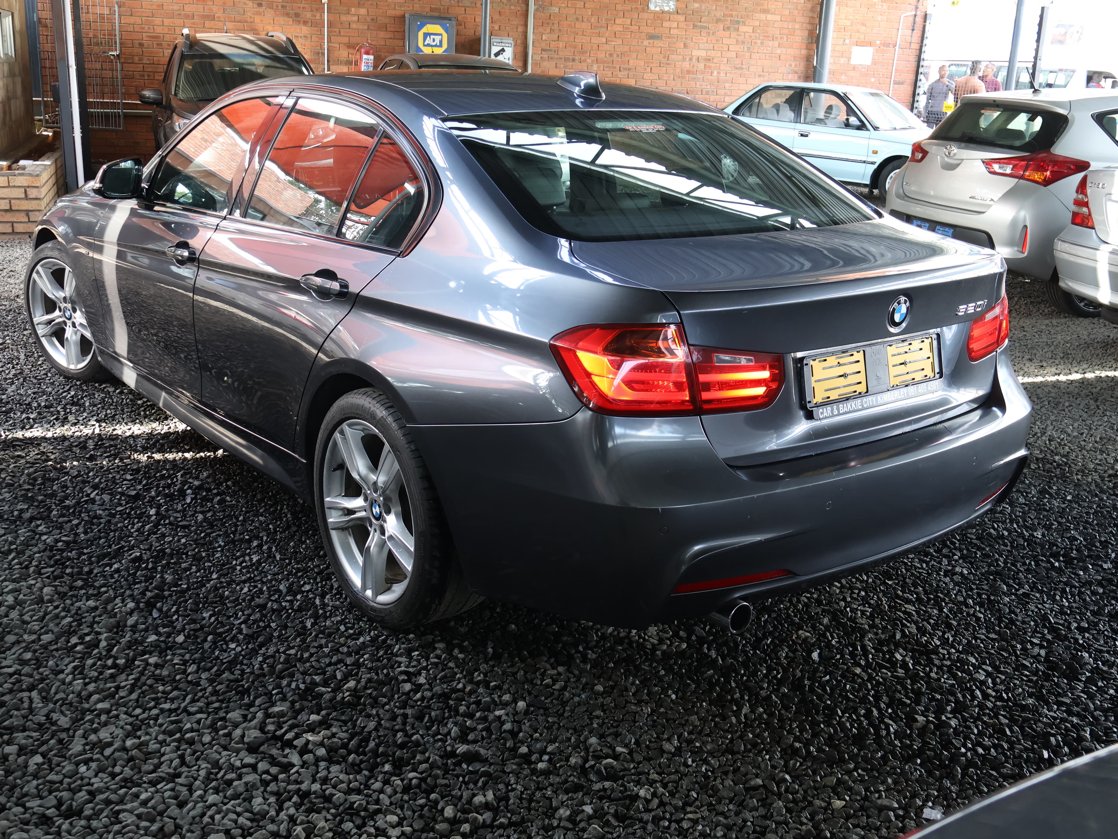 2018 BMW 320i image 5