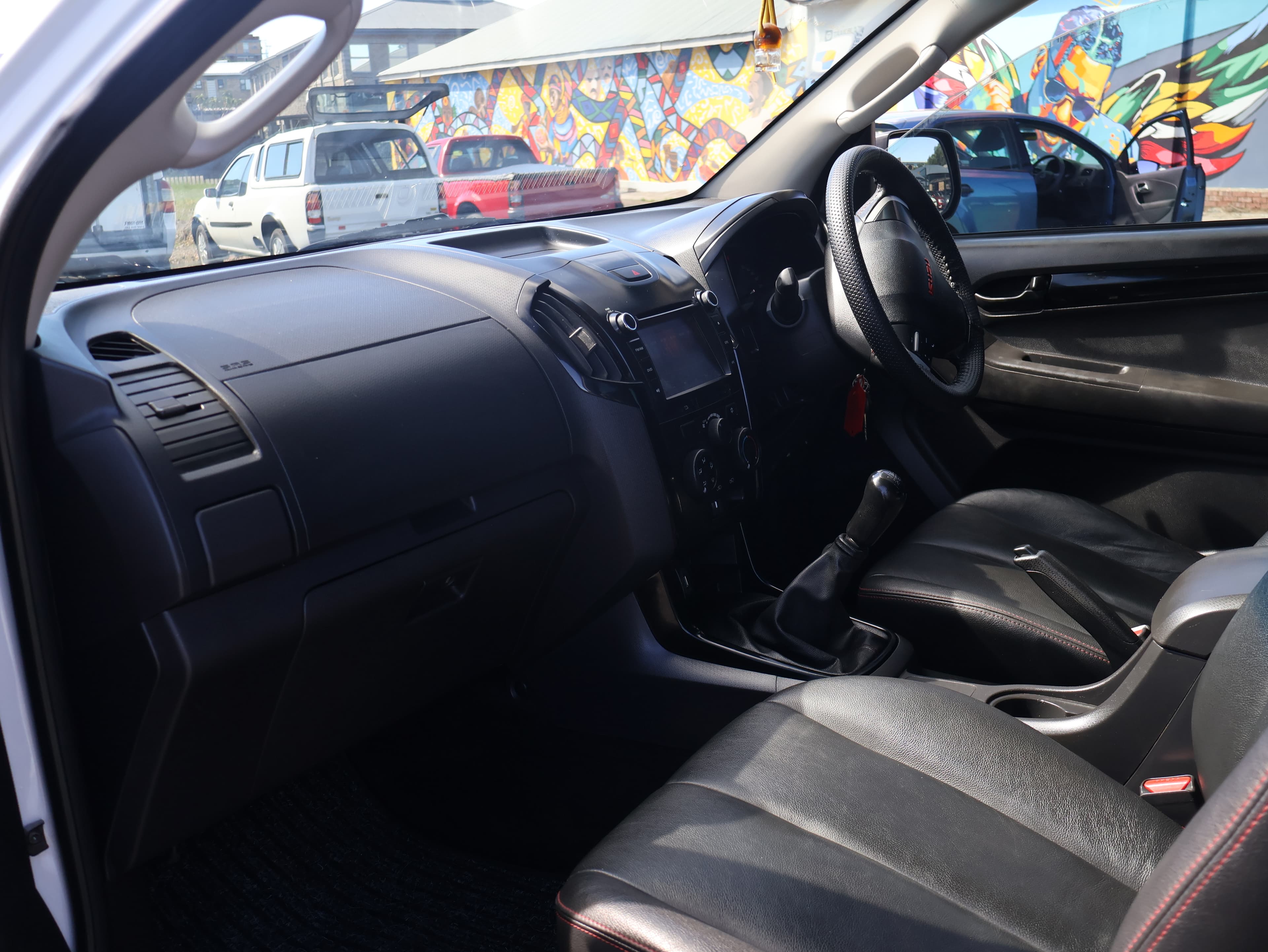 2018 Isuzu D-Max image 3