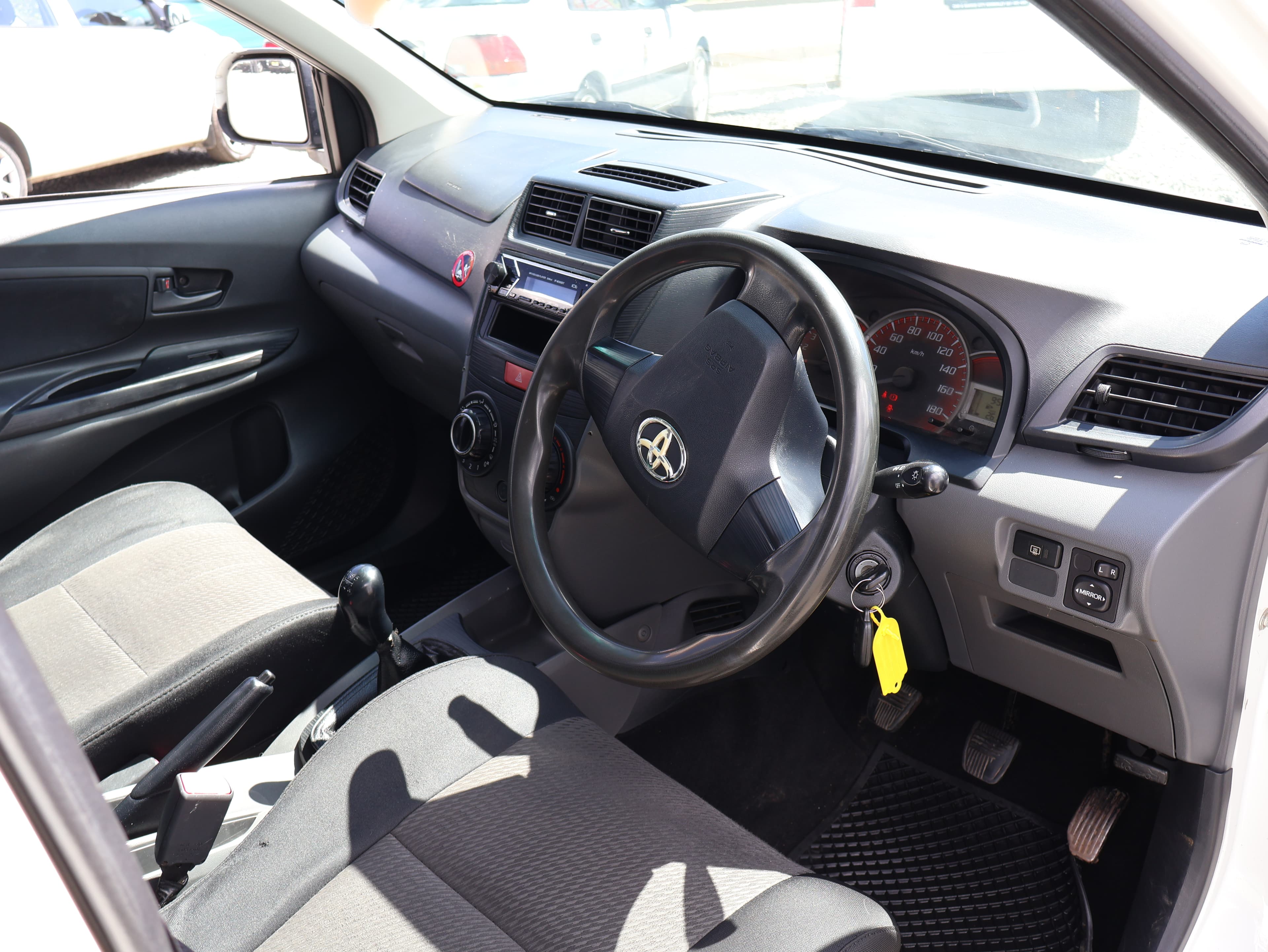 2014 Toyota Avanza image 5