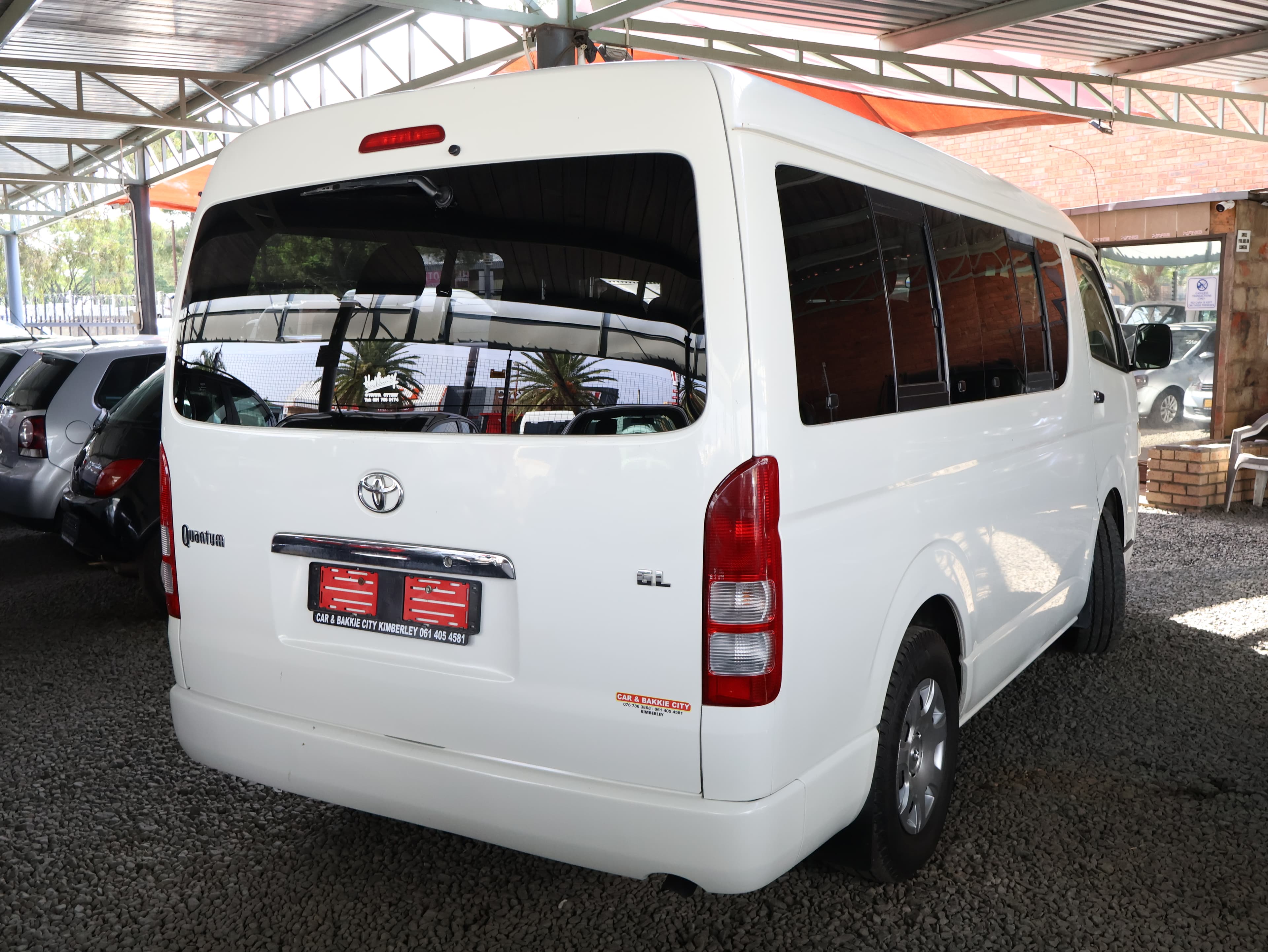 2014 Toyota Quantum image 3