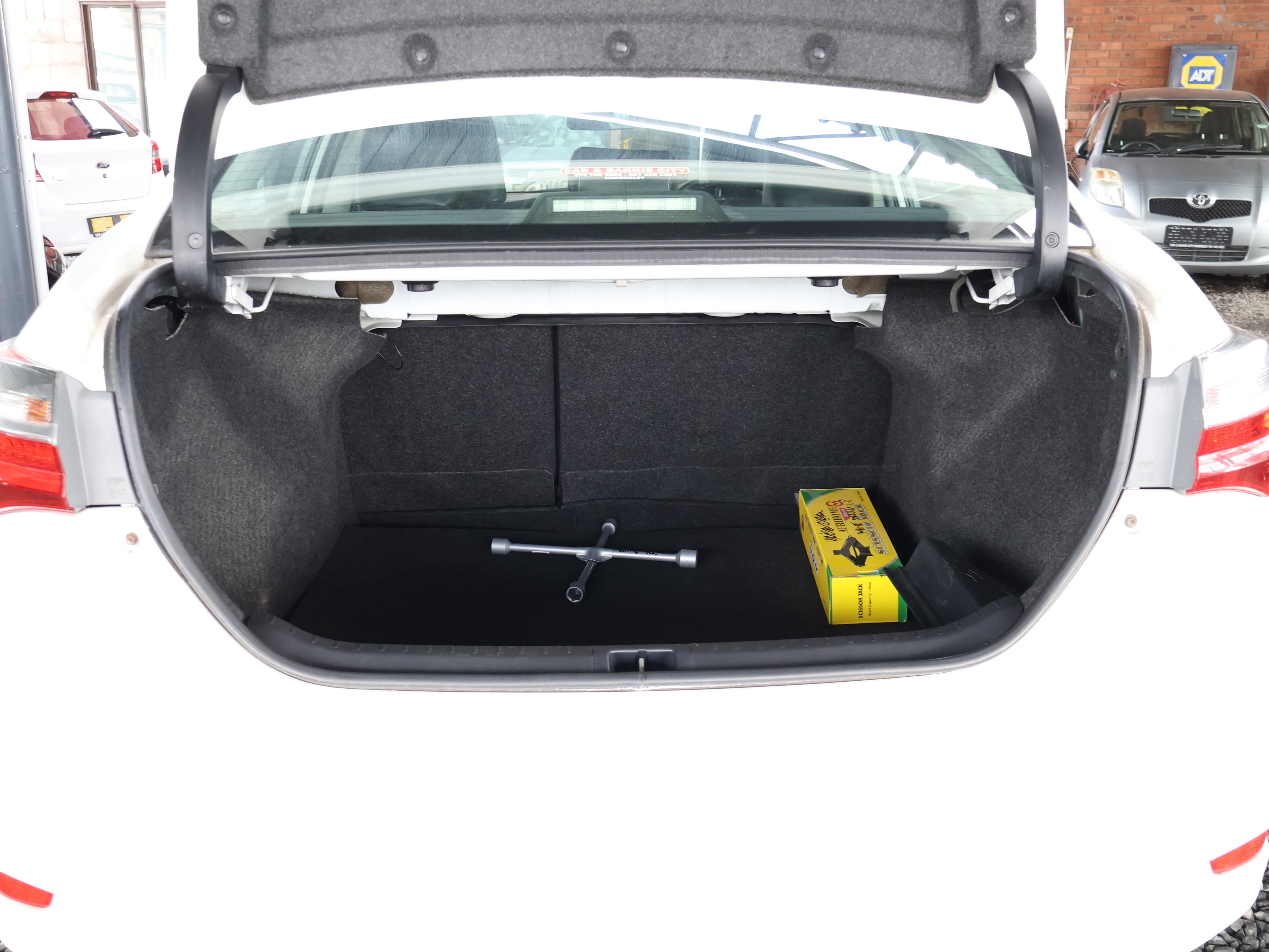 2018 Toyota Corolla image 3