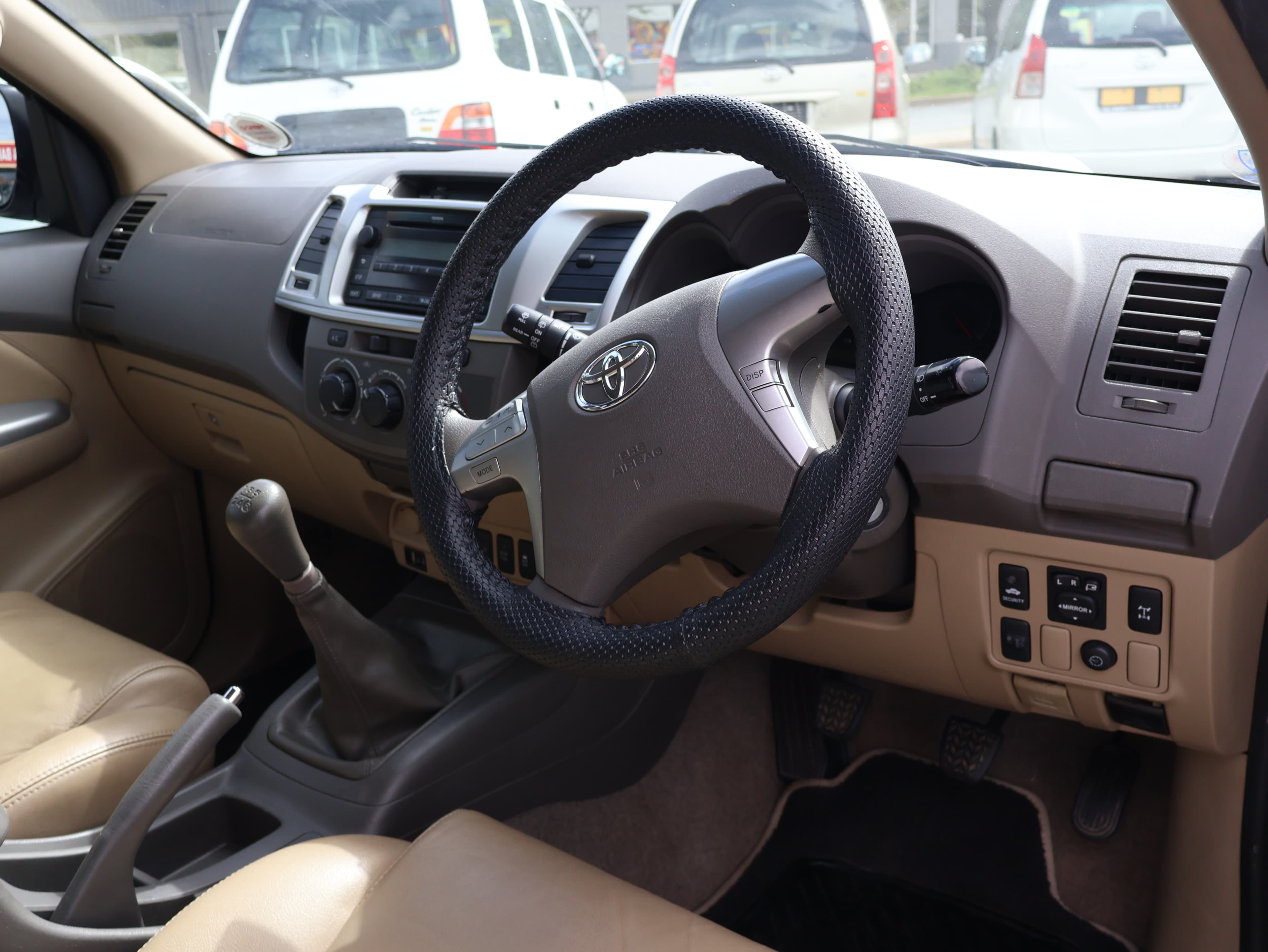 2009 Toyota Fortuner image 9