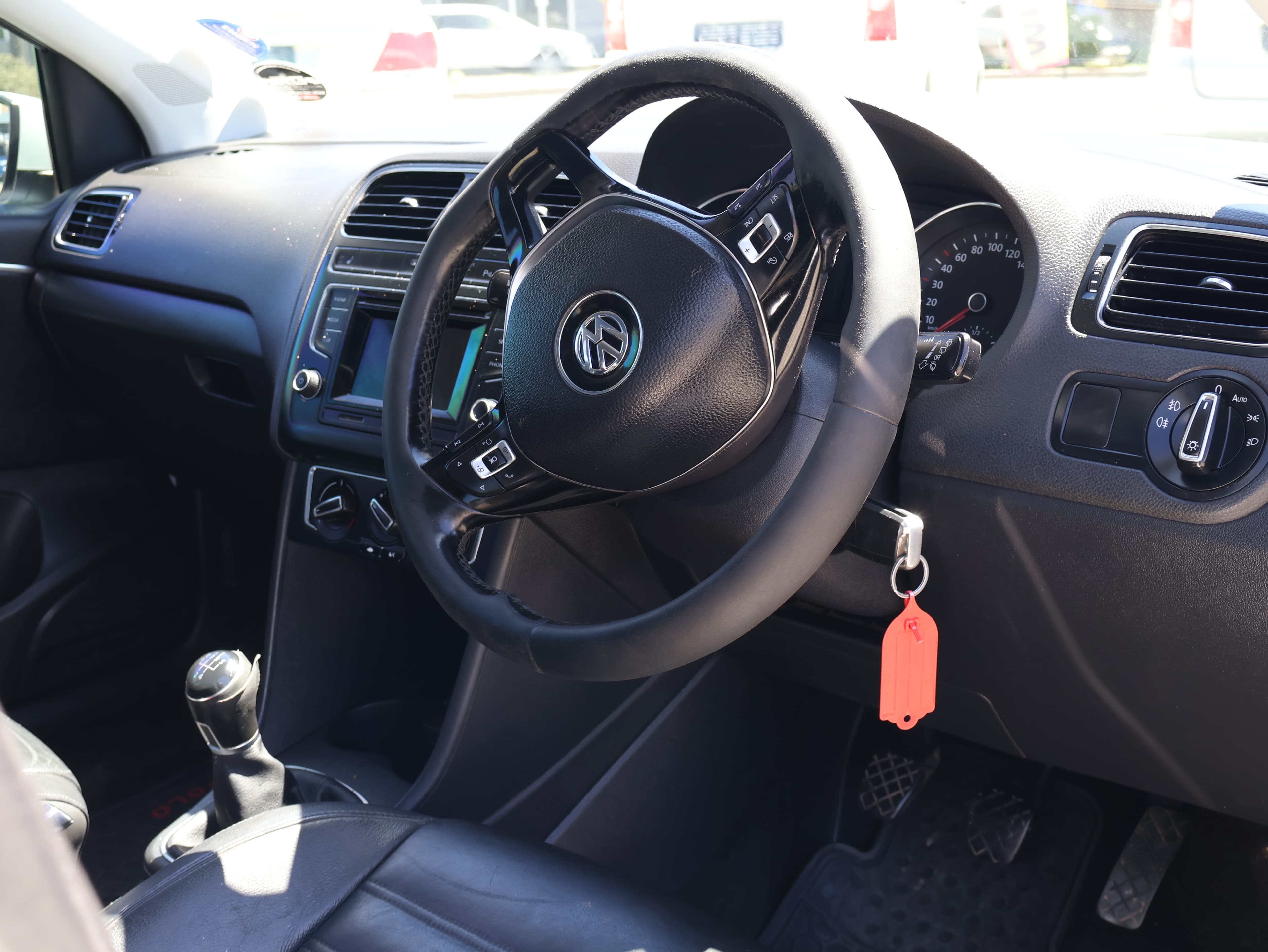 2022 Volkswagen TSI image 9