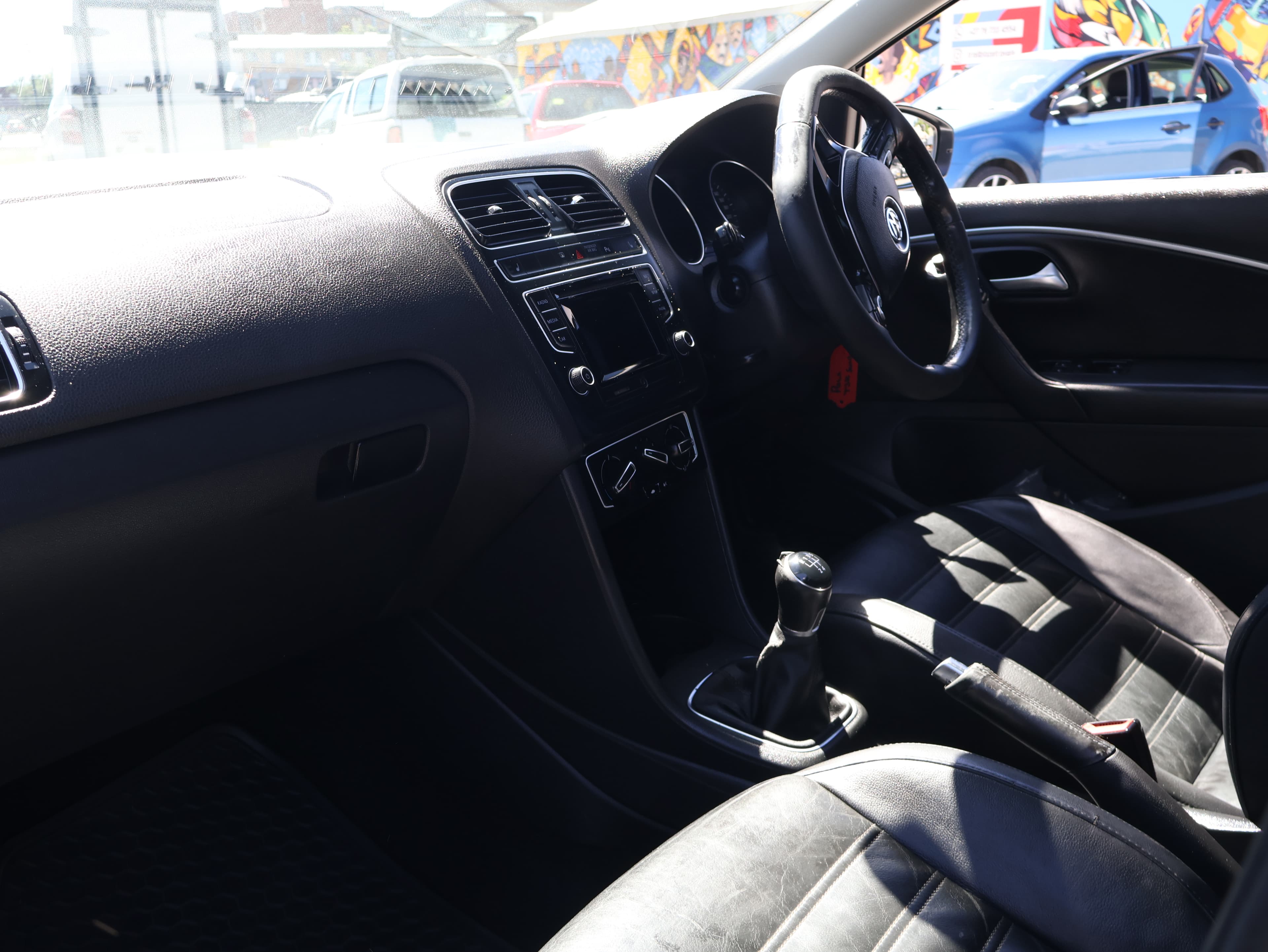2022 Volkswagen TSI image 6