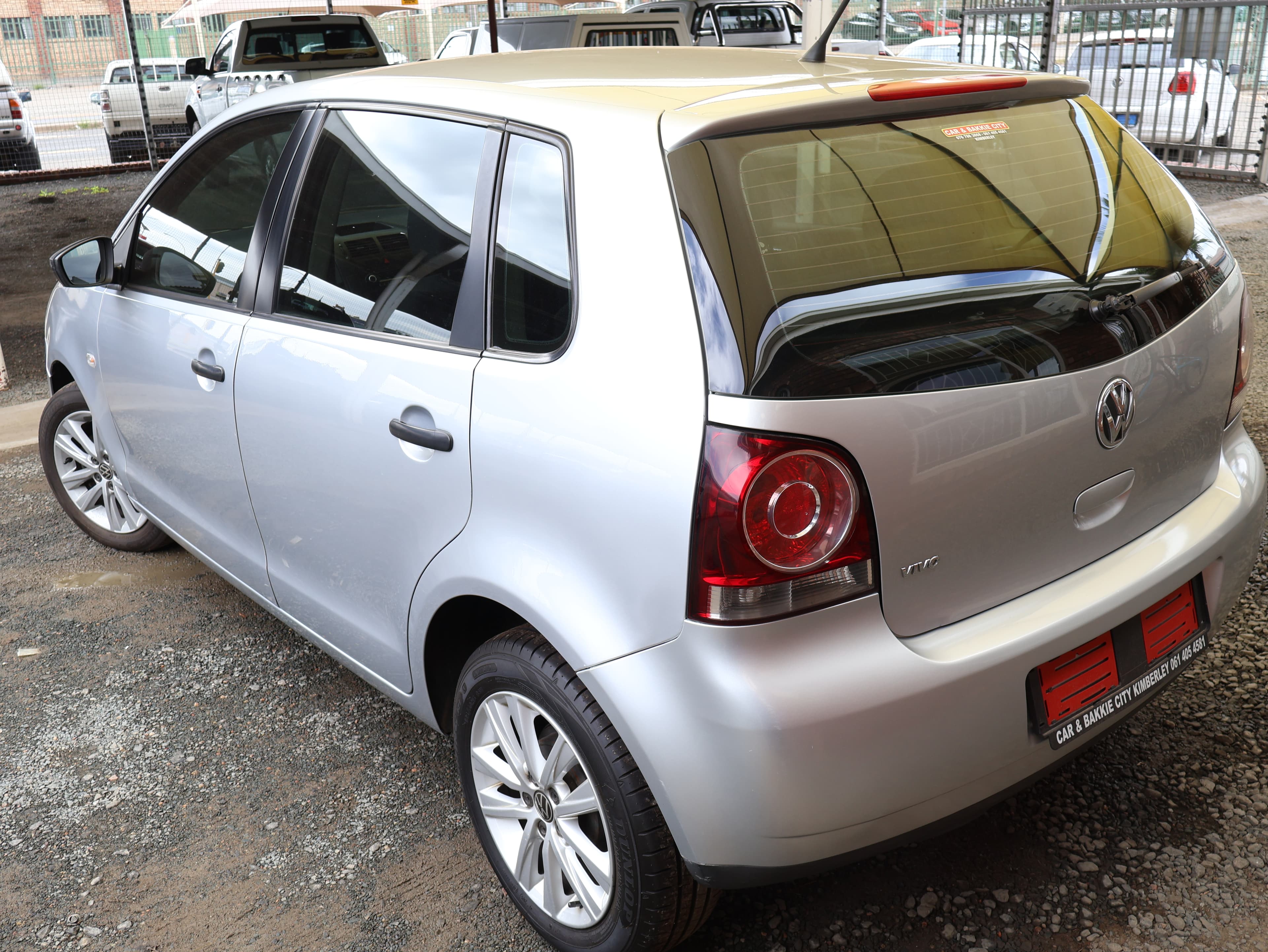 2016 Volkswagen Polo image 4
