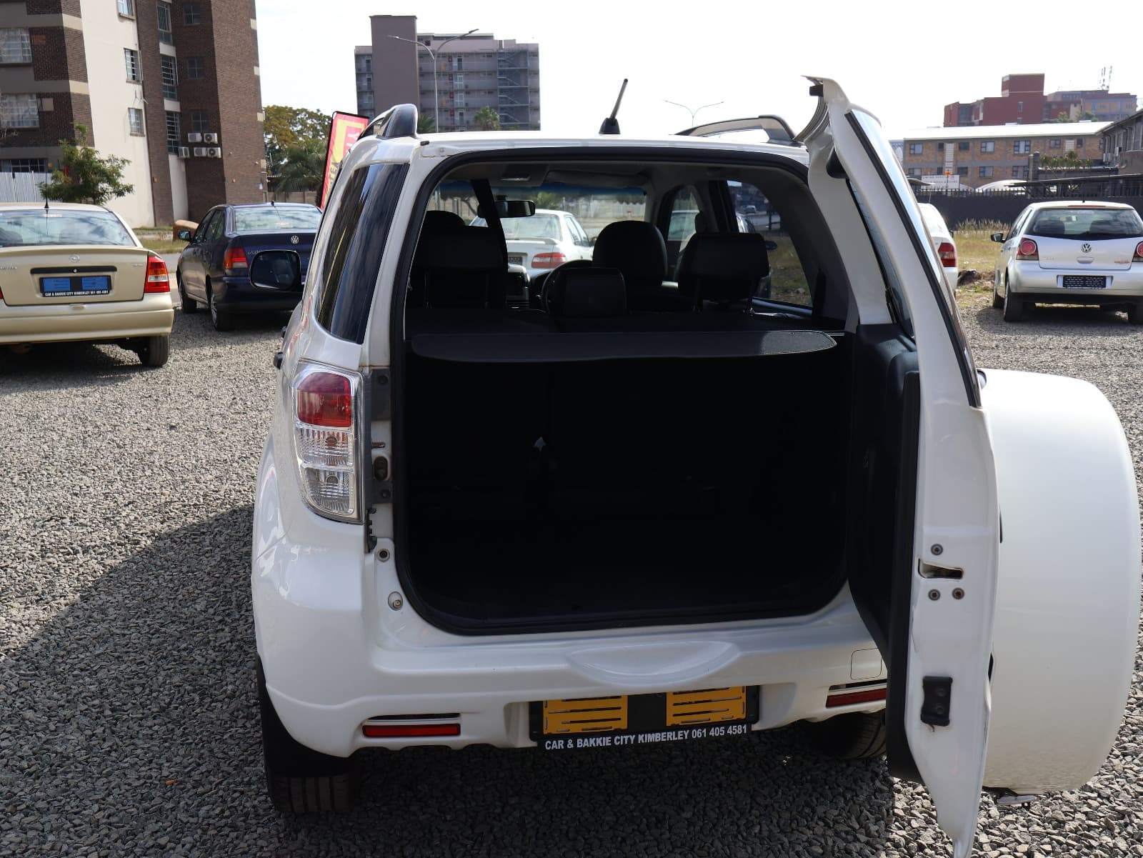 2012 Daihatsu Terios image 6