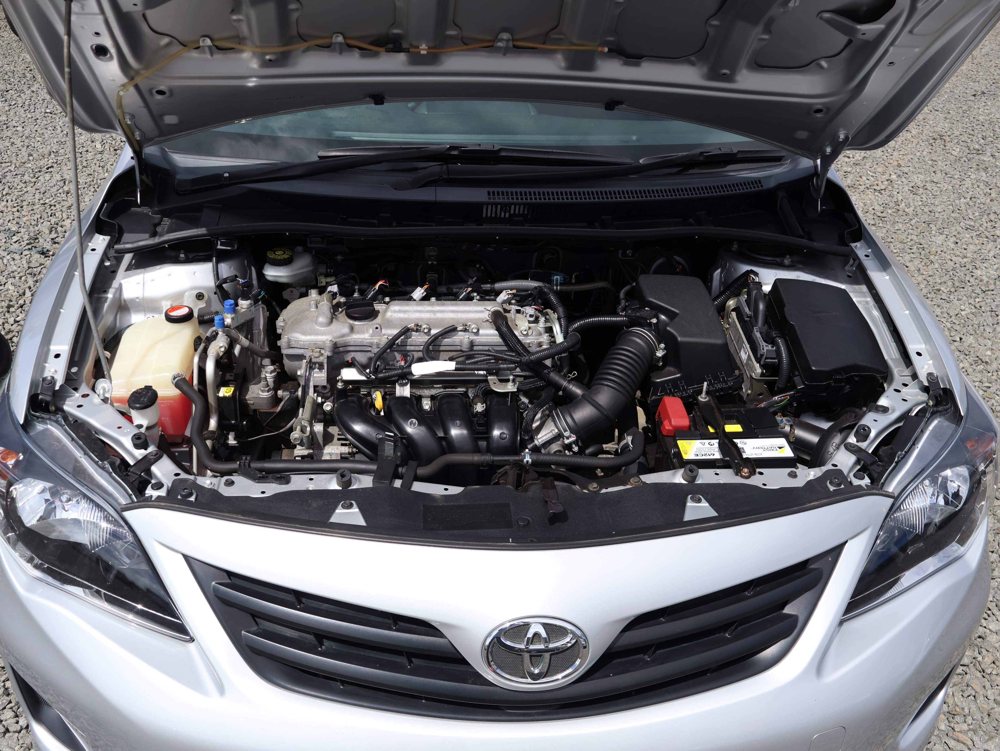 2016 Toyota Corolla image 12