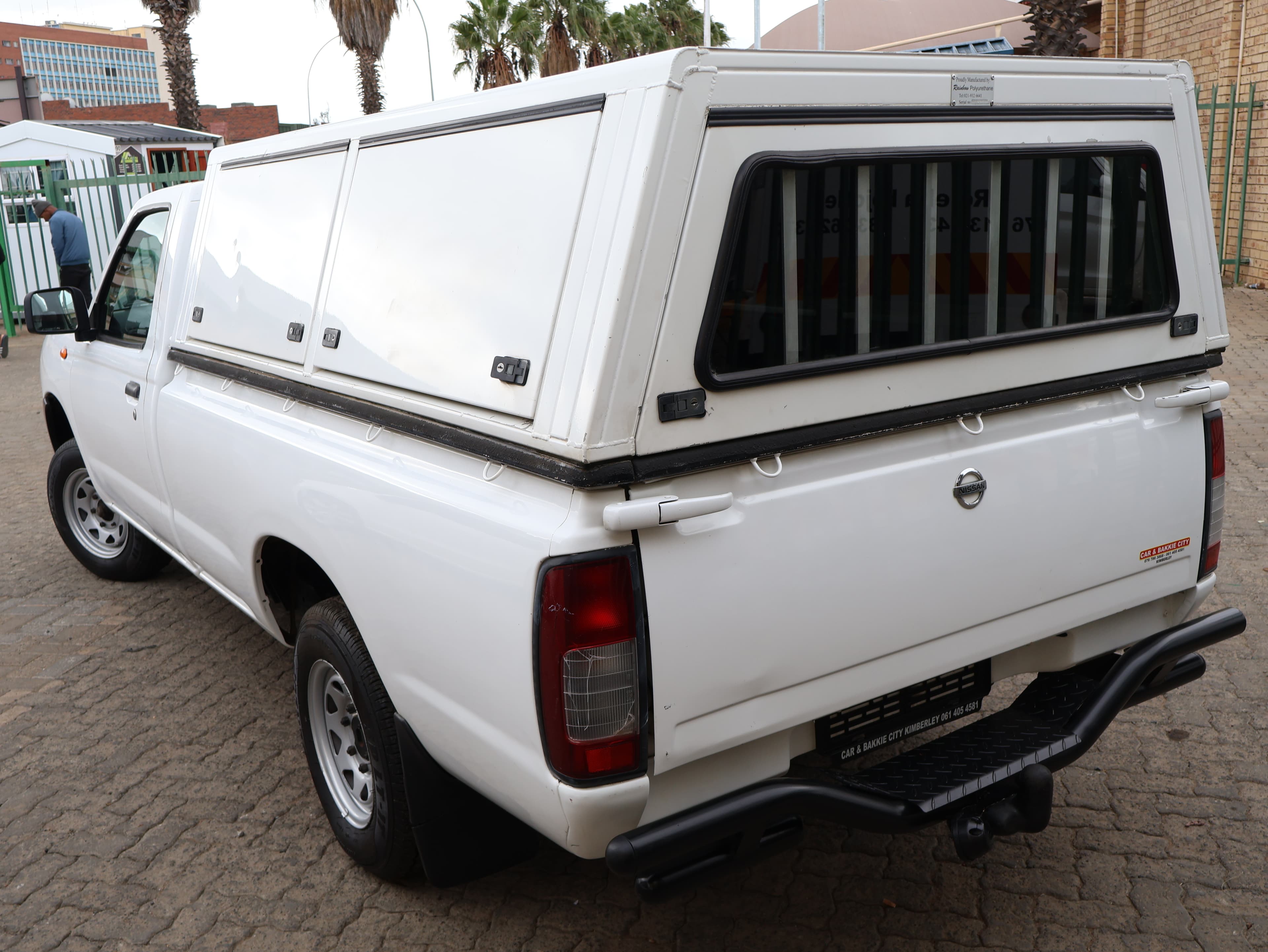 2009 Nissan NP300 image 5