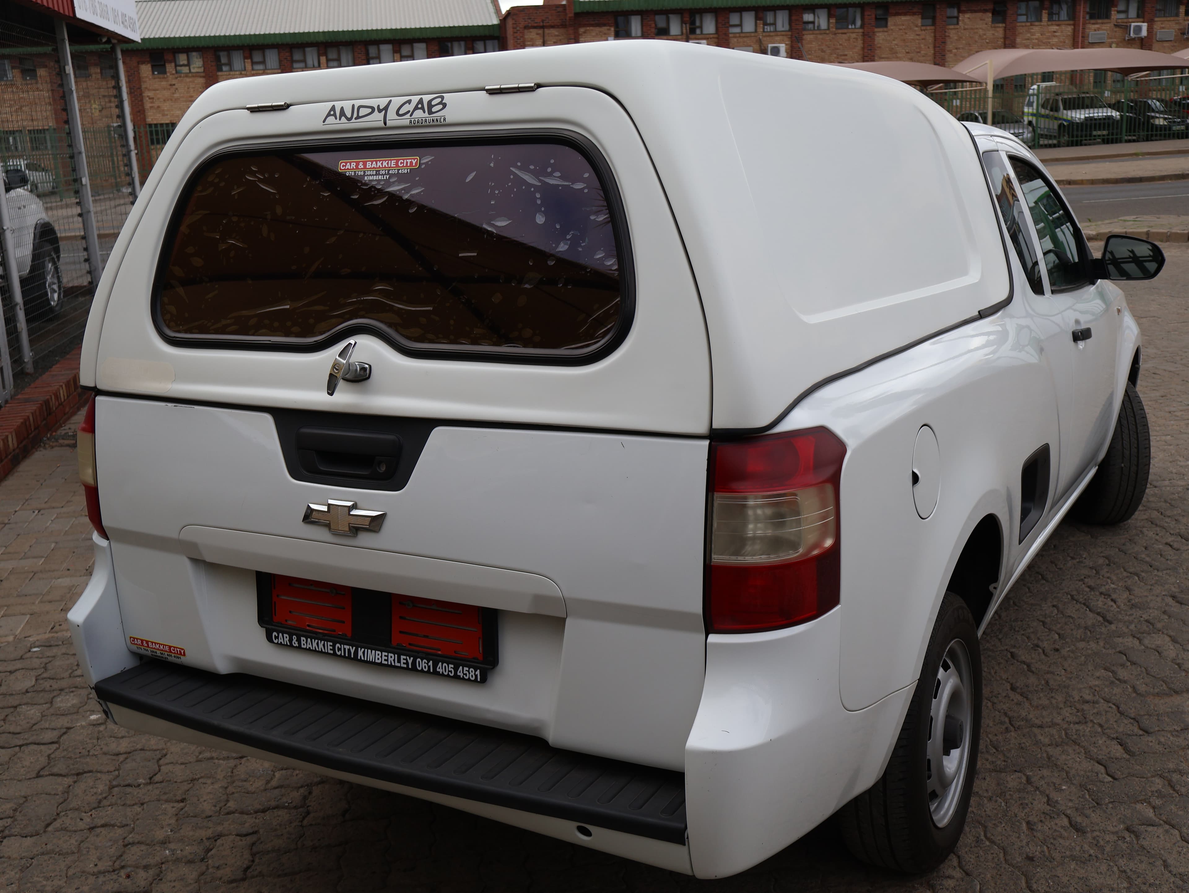 2012 Chevrolet Utility image 2
