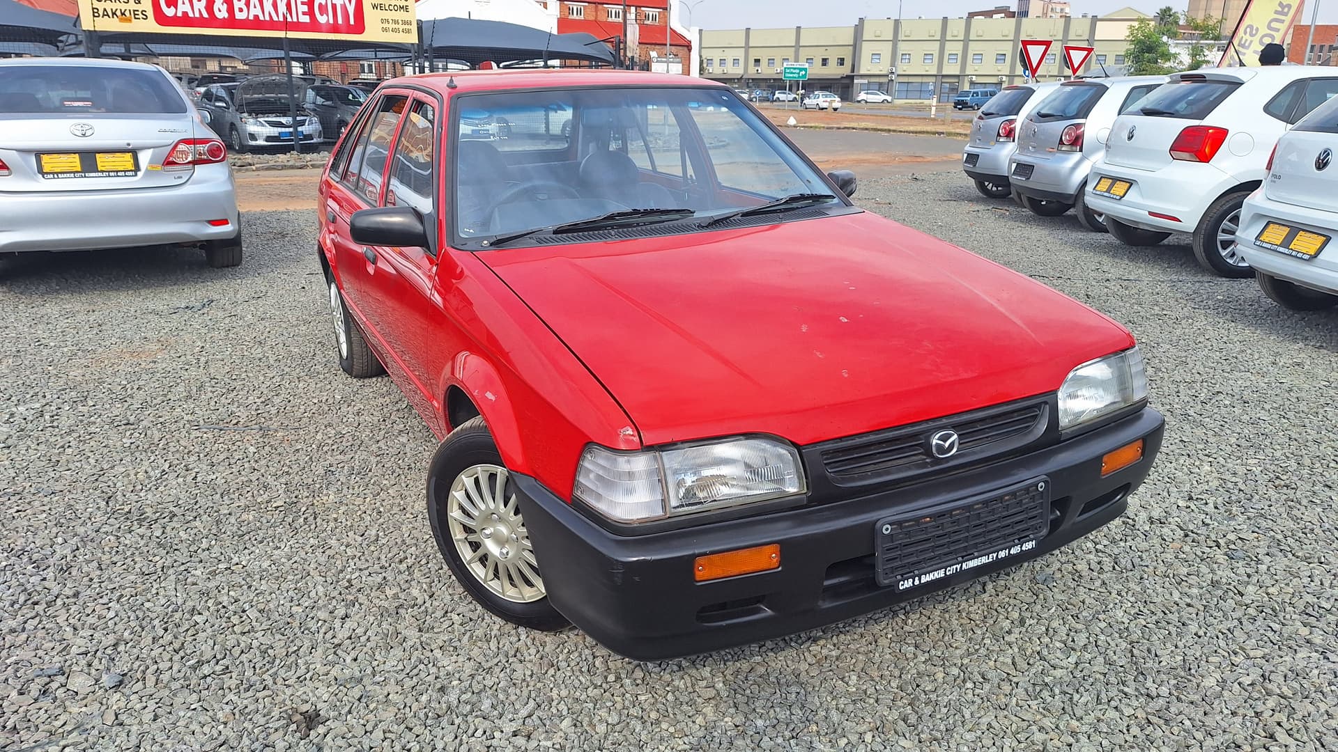 Mazda 323