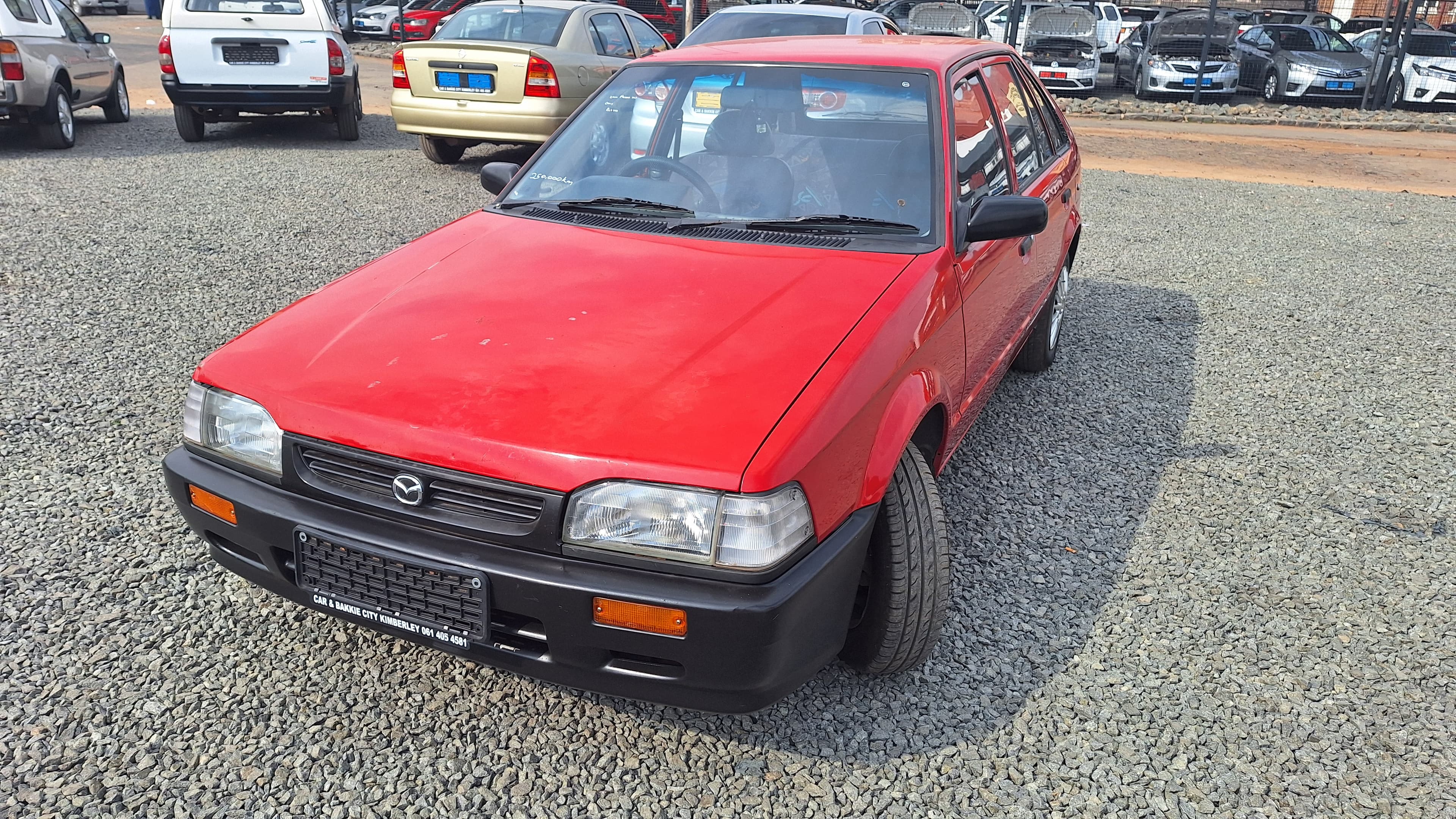 1999 Mazda 323 image 2
