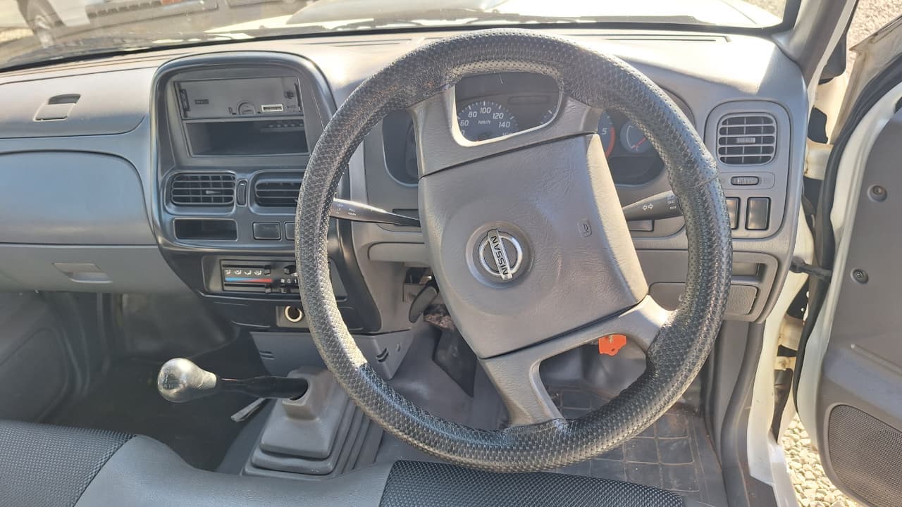 2016 Nissan NP300 image 4