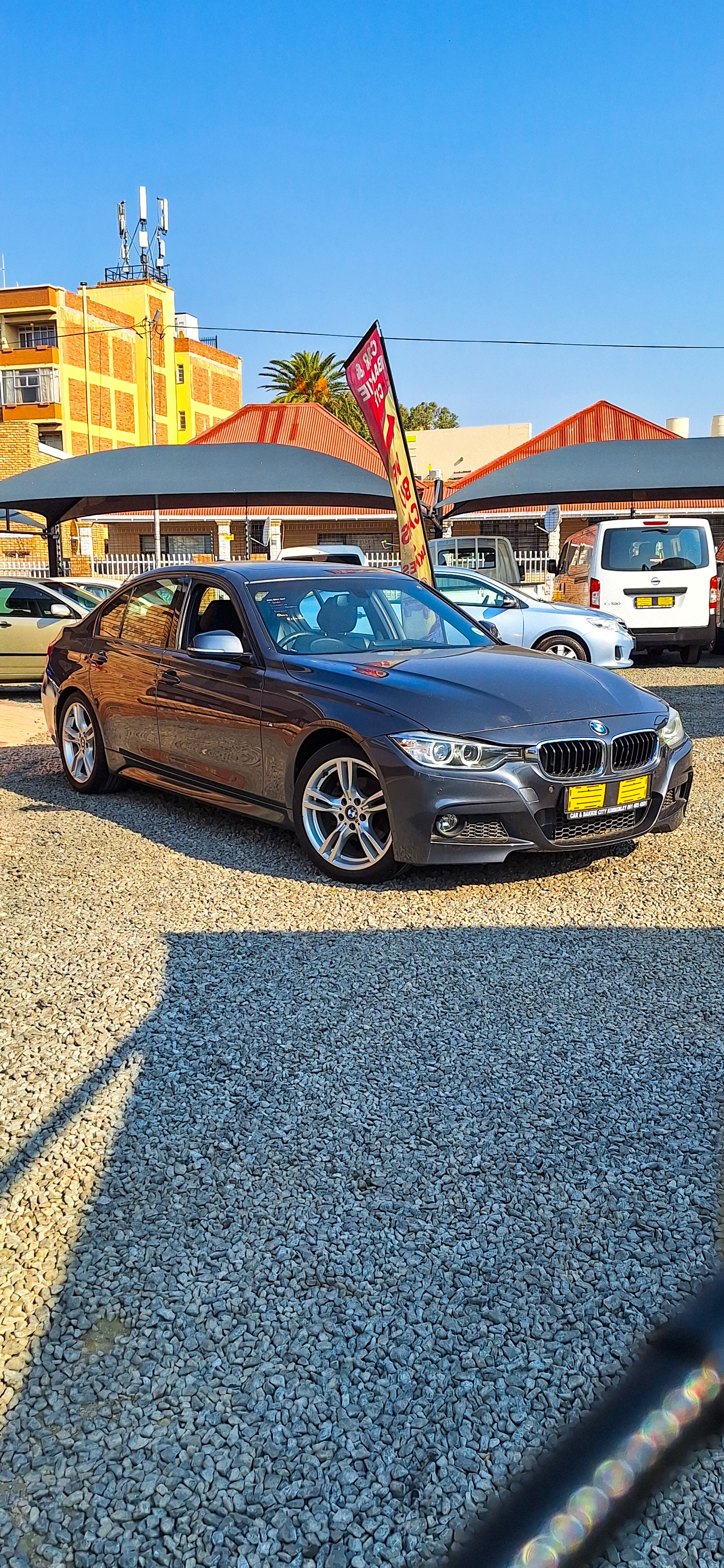 BMW 320i
